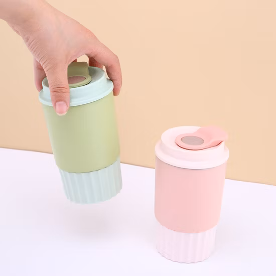 14オンス 耐久性のある再利用可能な断熱トラベルマグ カスタムロゴプリント付き 二重壁ステンレススチールコーヒーマグ 弾力のあるストロー蓋付き